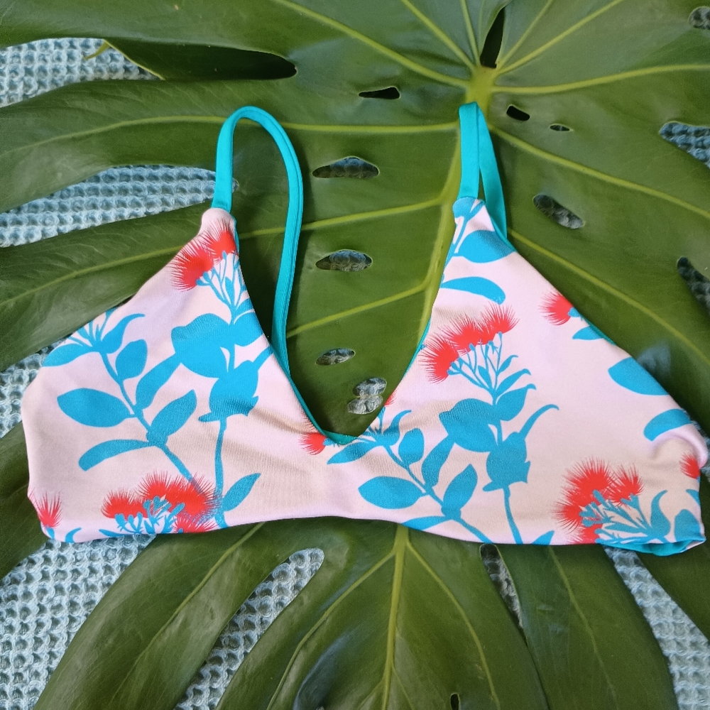 Reversible swim top